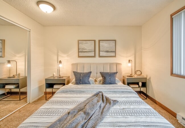Cedar Crest Apartments