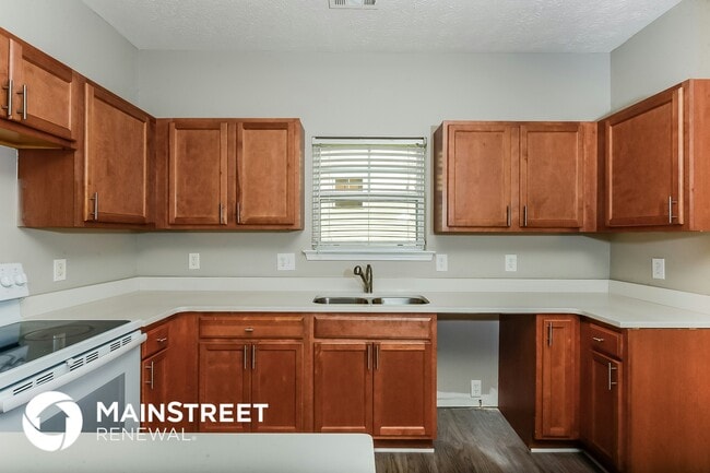 Photo - 4683 Highpoint Ln