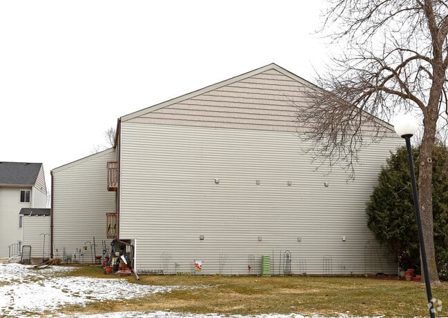 Photo - Rock Meadows