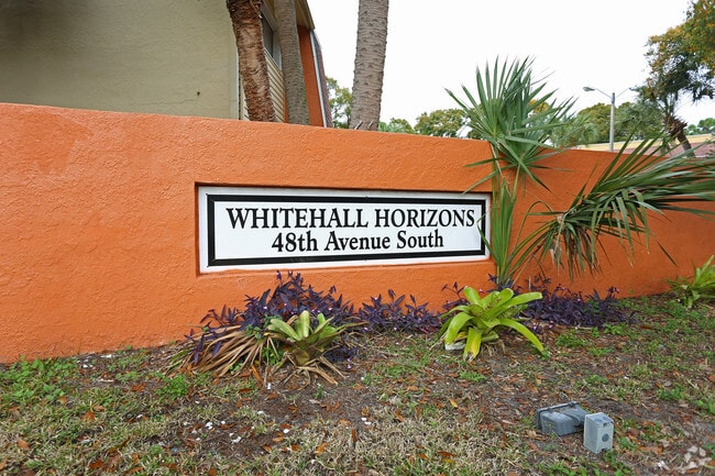 Whitehall Horizons - Oak Park Villas
