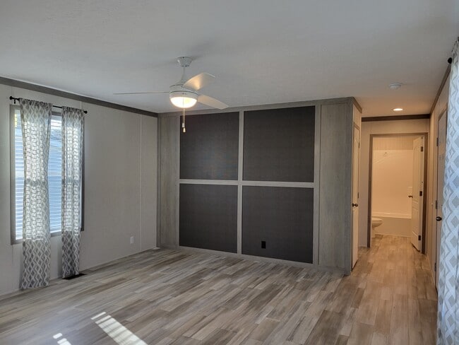 Photo - 9057 Windward Dr