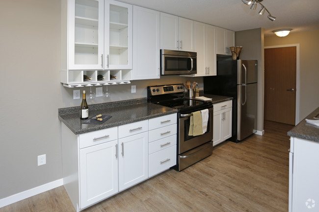 Interior Photo - New Boston Square Rental