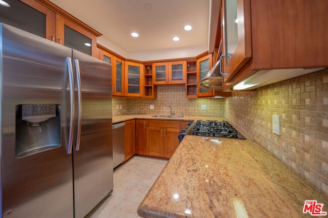 Photo - 626 E Orange Grove Ave Unidad 105
