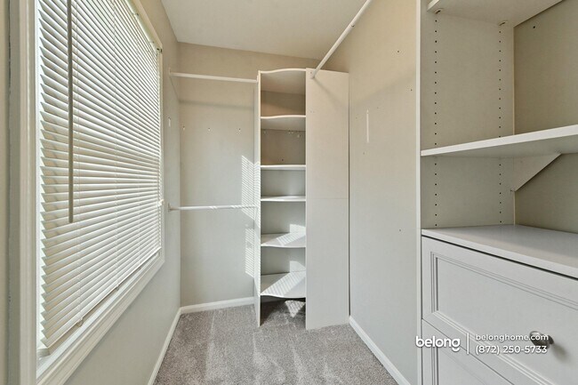 Photo - 434 Hunters Way