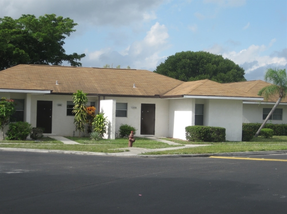 Photo - Seminole Manor Apartments