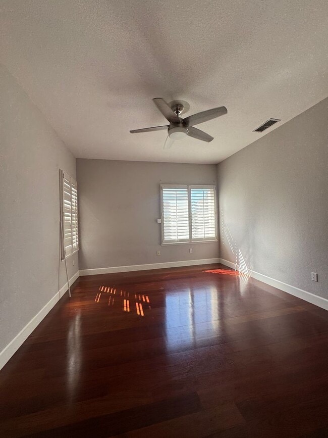 360 Allenwood Ct