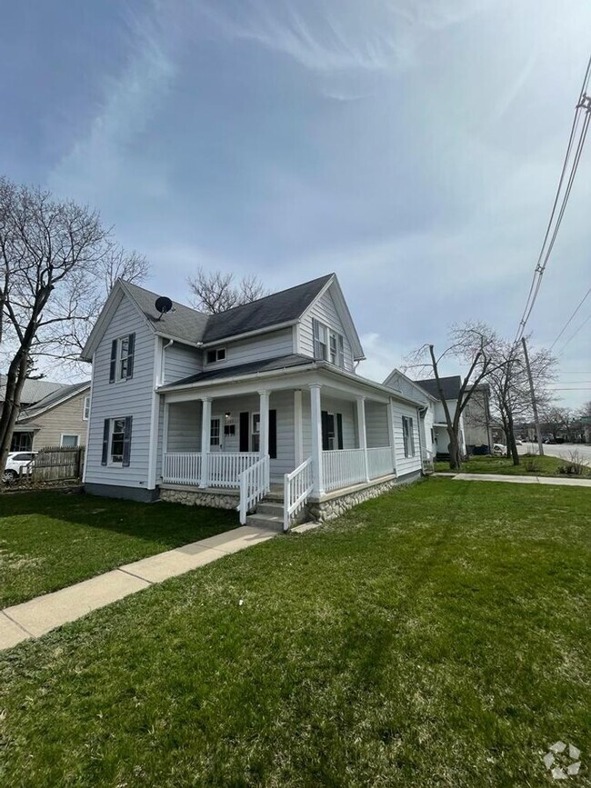 Building Photo - 103 E Seventh St Rental