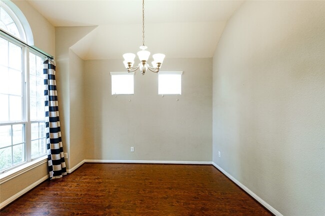 Photo - 6011 Watford Bend