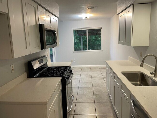 Photo - 8303 Gallatin Dr