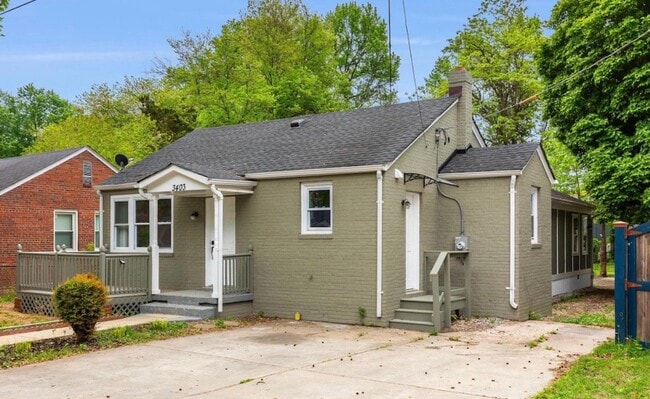 Photo - 3403 Allison St