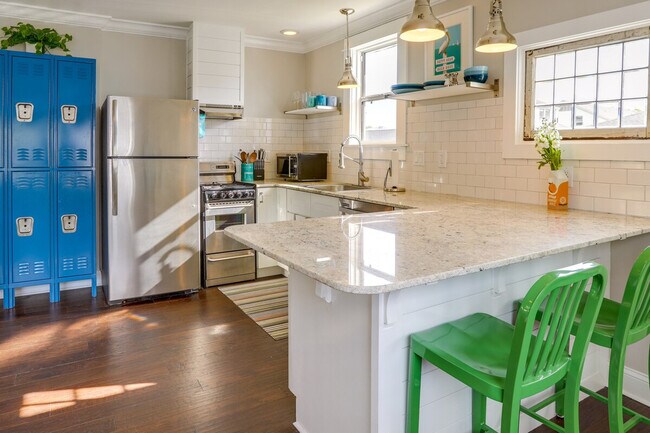 Photo - 202 10th Ave NE Unit ID1383675P