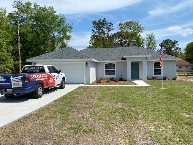 Building Photo - NOT AVAILABLE FOR SHOWING OR MOVE IN UNTIL AUGUST 15TH 2026!! Custom Home - Desirable SE Ocala Ne...