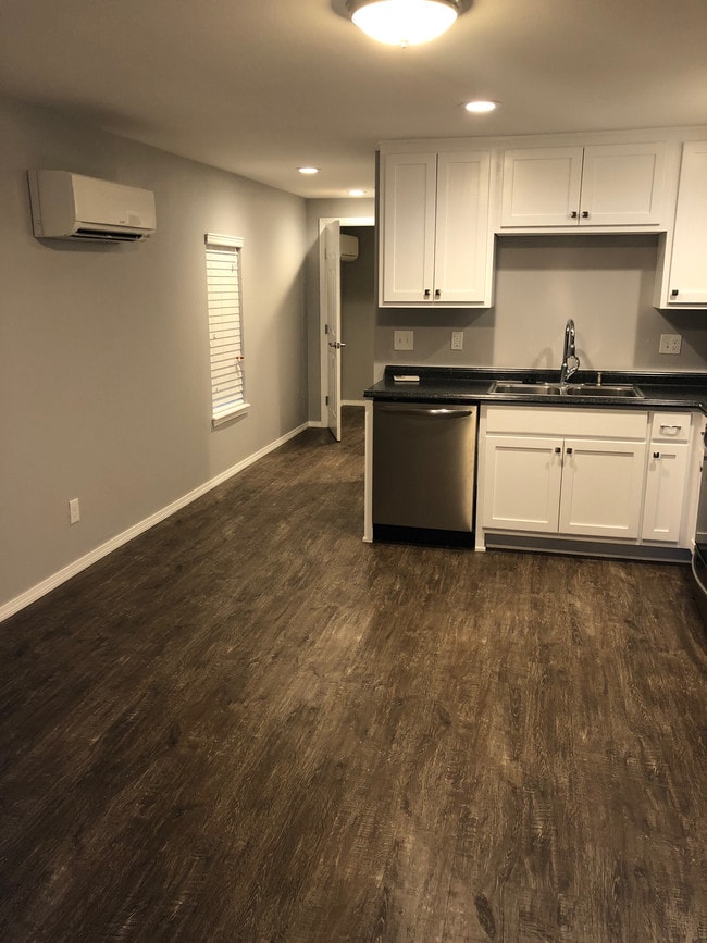 Photo - 702 N Cleveland Ave