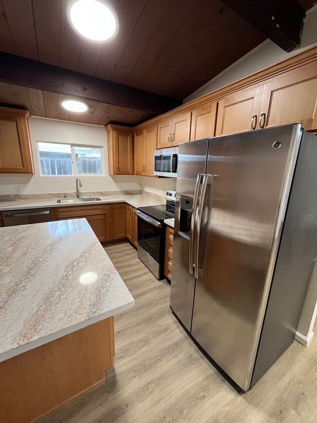 Photo - 4 Bedroom 2 Bath Home in Old Davis Near Campus