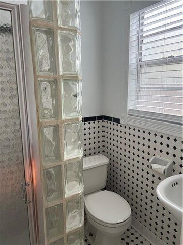 Photo - 808 SE 6th Ct