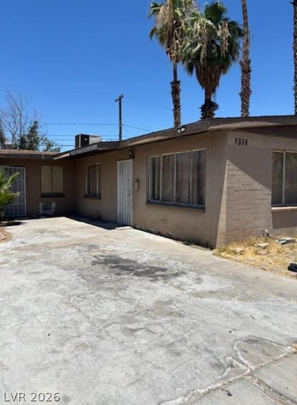 Building Photo - 1318 Rexford Pl