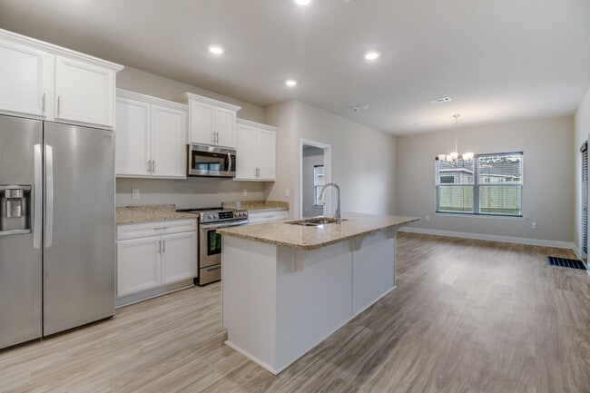 Photo - 5468 Overland Dr