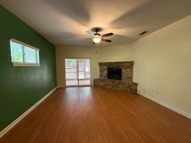 2552 Panther Creek Rd