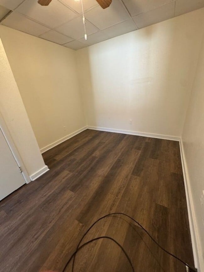 Photo - 817-819 Robinson Ave Unit 817