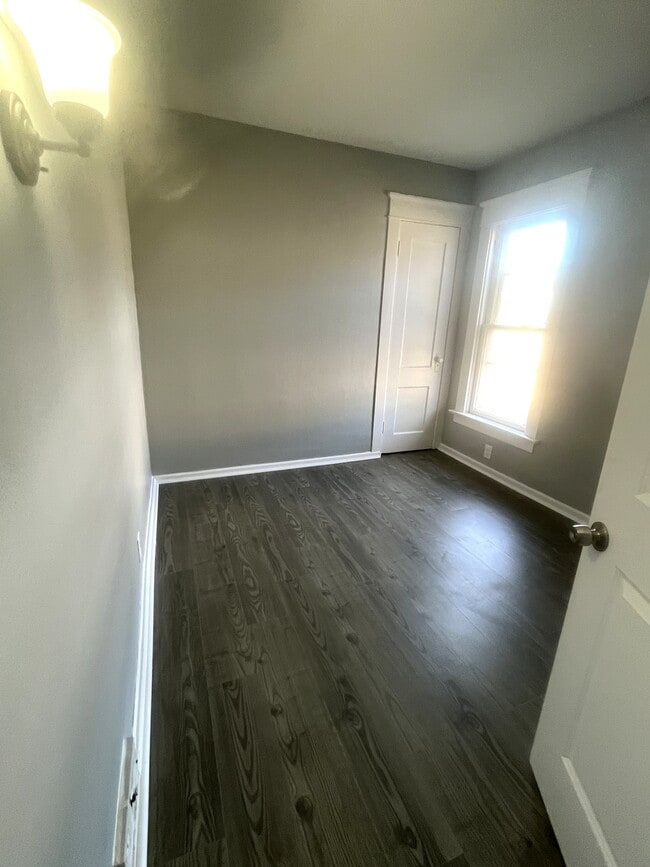 Photo - 704 W 18th St Unit 1