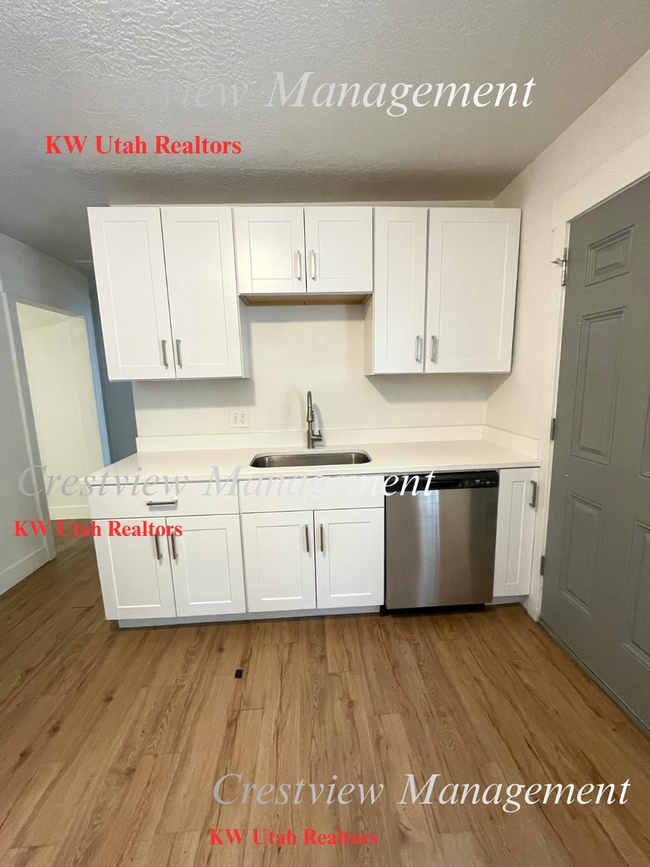 Photo - Lambourne Duplex Unit B