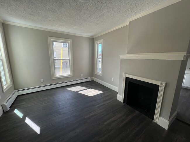 Photo - 32 Elm St Unit 32 elm st 1st flr