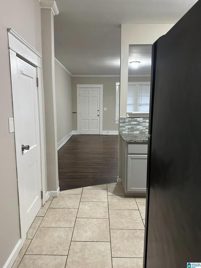 Photo - 1731 Exeter Ave