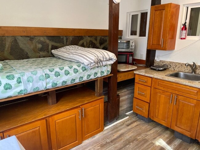 Photo - 4433 Sierra Dr Unidad yard studio