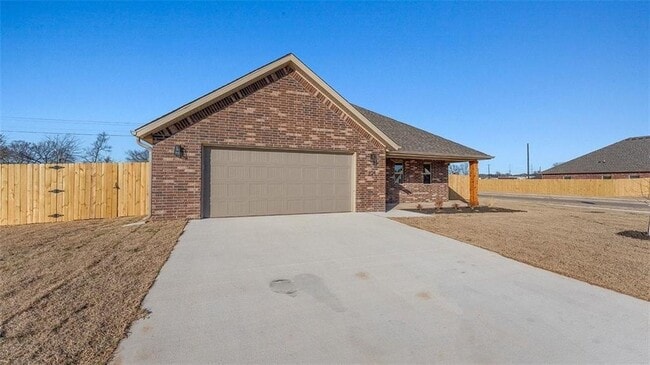 Photo - 104 W Gilpin St