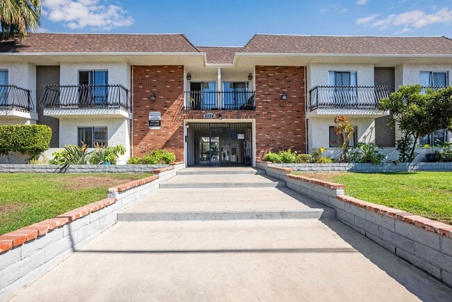 Photo - Windsor Arms Apartments