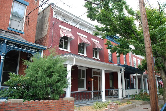 Photo - 312 W Clay St Apartments Unit B