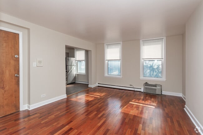 Photo - 1162 - 1168 N La Salle Blvd