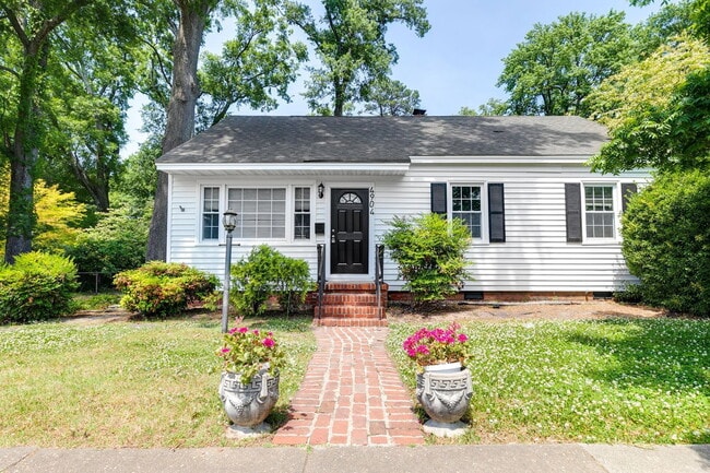 Building Photo - 4904 Patterson Ave