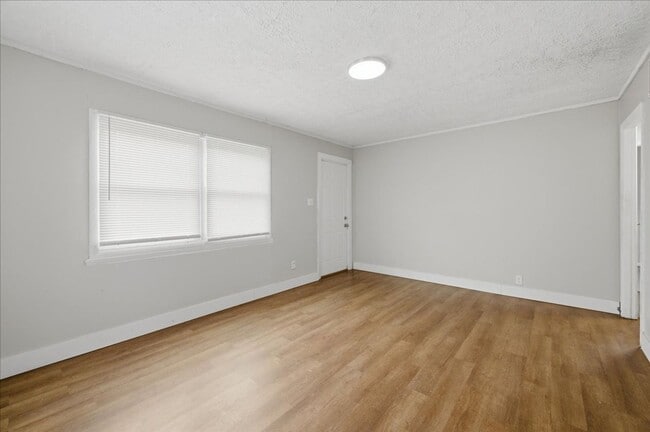 Photo - 3105 Adams St