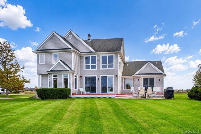 788 Reeves Ave