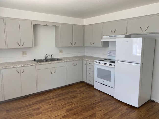 Photo - 3 Bedroom, 1 Bath Ranch Home in Northwest ...