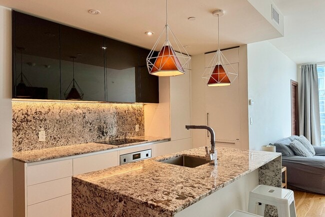 Building Photo - 1450 Boul. René-Lévesque O Unit 3304