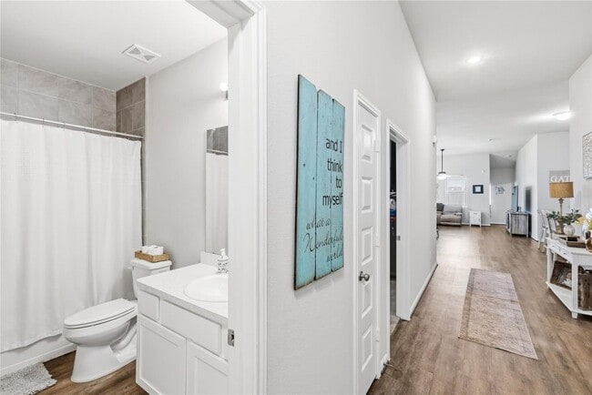 Building Photo - 14815 Rain Tree Dr