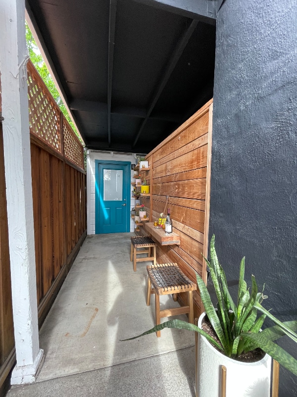 Photo - 463 Menker Ave