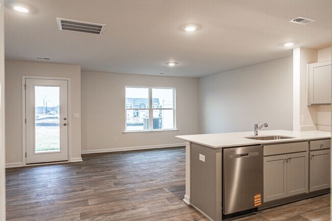 Photo - 205 Maddox Drive - 1