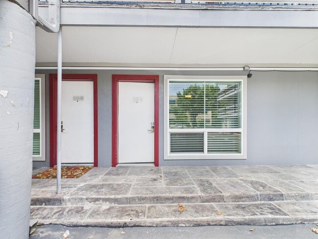Building Photo - 3110 Red River St Unit 109