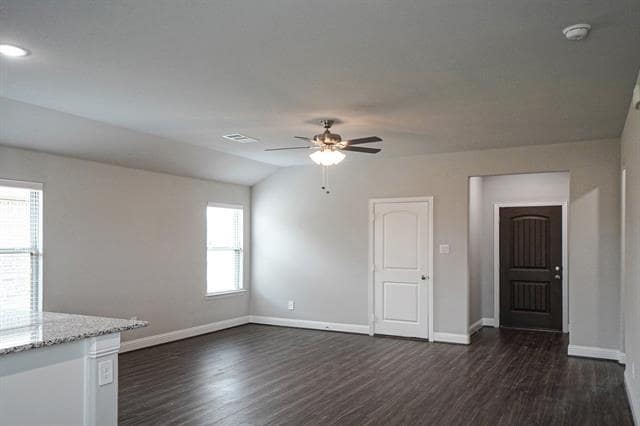 Photo - 1420 Brindle Dr