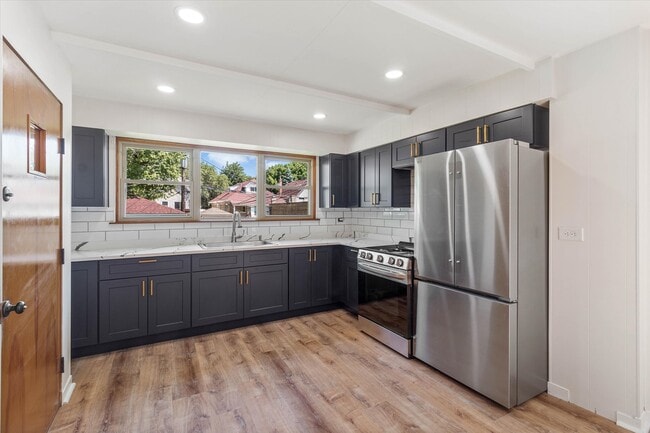 Photo - 4912 W Cornelia Ave Unit 1