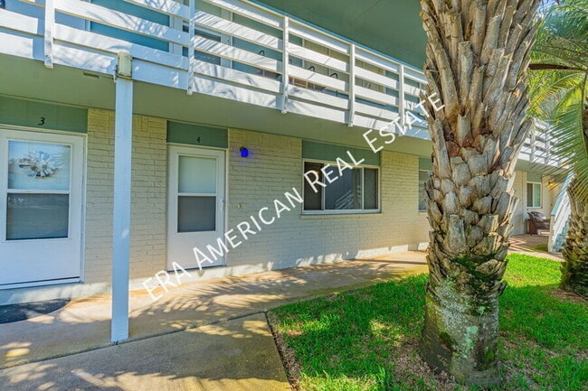 Building Photo - 726 Eglin Pkwy NE Unit 4A