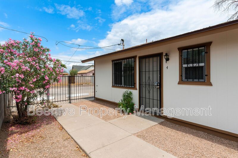 Photo - 1324 E Taylor St