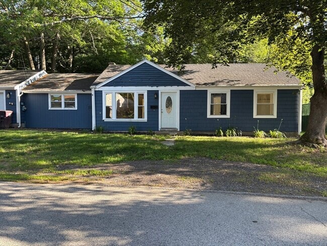 Photo - 215 Jaffrey St House