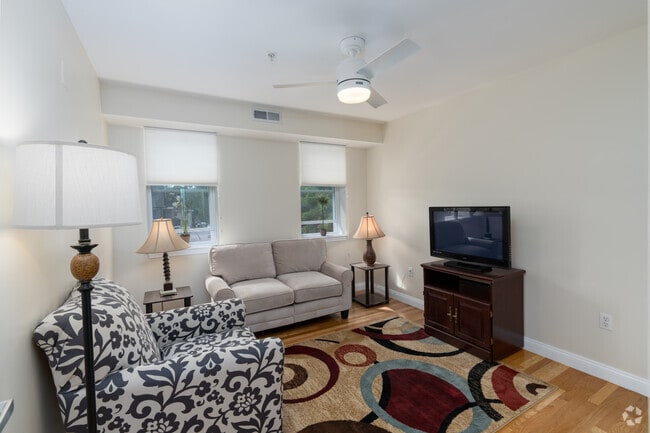 2BR, 1BA - 771SF - Bedroom