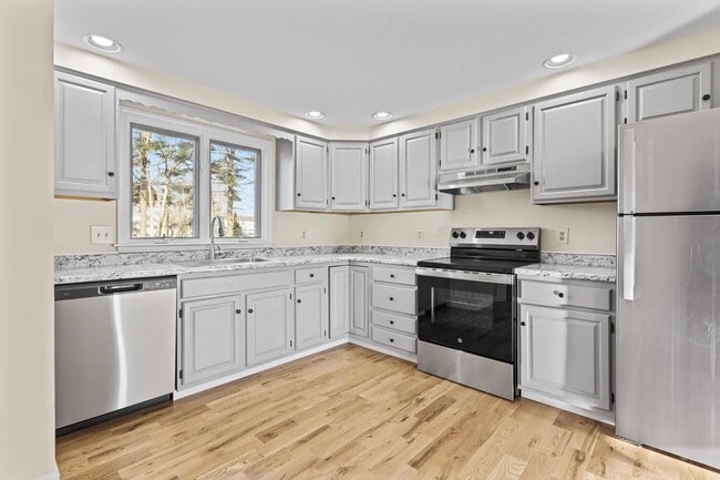 Kitchen - 162 Beach St Unit 162 Beach Street #6