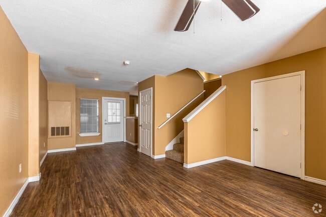 3BR, 2.5BA - 1,214SF - Living Room - Arbor Terrace Townhomes