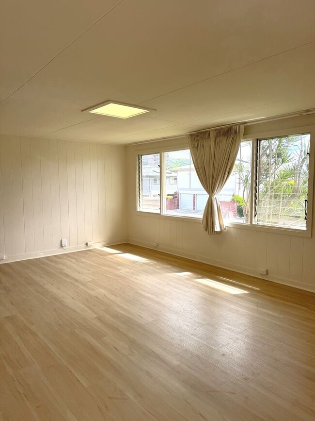 Photo - Kaimuki - Renovated Singled Family Home - 3 bedroom, 1.5 Bath with Carport